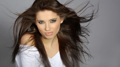 نصائح وعلاجات للتخلص من مشكل فراغات الشعر