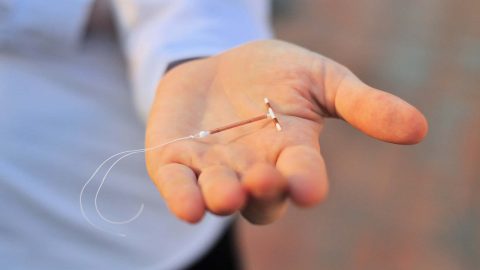 مضاعفات سلبية بعد تركيب لولب الحمل .. اكتشفيها