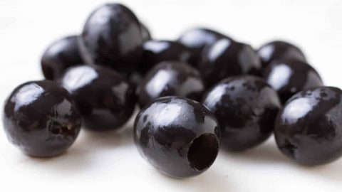 منافع عديدة للزيتون الأسود من بينها تخسيس الوزن الزائد!