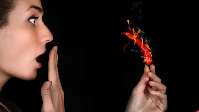 حيل منزلية للتخلص من أثر الفلفل الحار على اليدين