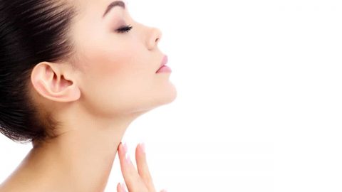 كيف تتخلصين من دهون الرقبة بطرق طبيعية؟