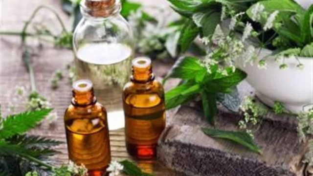 الزيوت العطرية لعلاج الكثير من المشاكل أهمها الأرق والتوتر