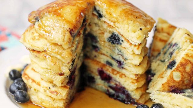 كيفية تجهيز بان كيك الشوفان والبلوبيري