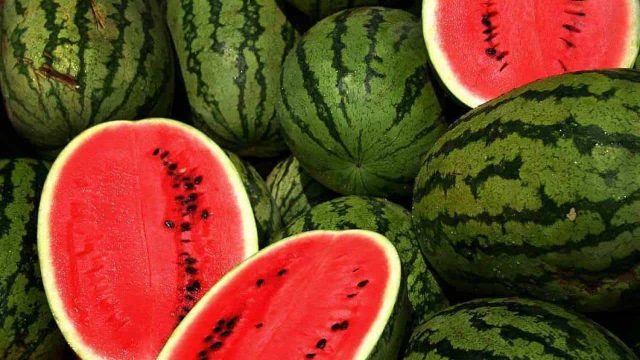 اكتشفي طريقة تنزيل الوزن الزائد باستخدام ثمار البطيخ فقط!