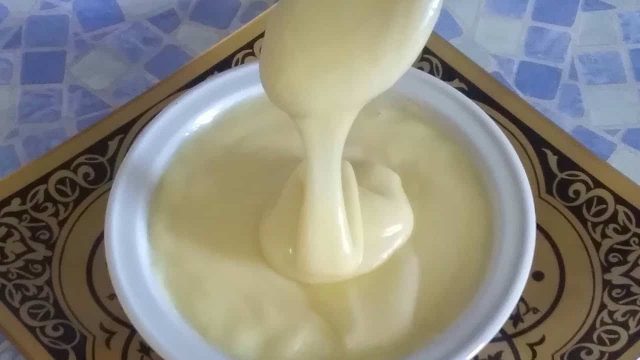 خطوات تجهيز صوص الشوكولاته البيضاء