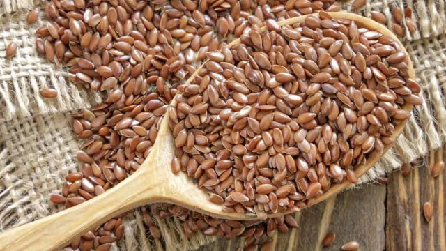 طرق استخدام بذور الكتان لعلاج الشعر التالف