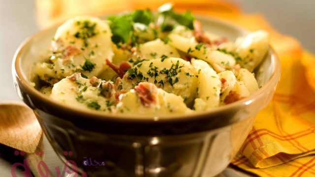 سلطة خضار بالبطاطس والزيتون