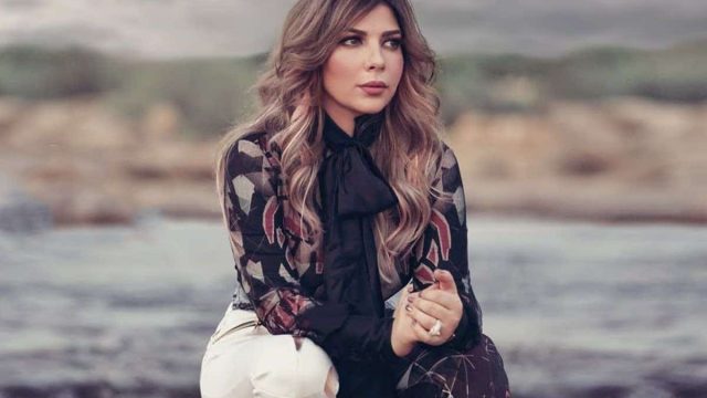 بالفيديو: أصالة نصري تشير لاستمرار زواجها بطريقة ذكية!