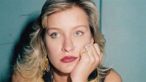 حقيقة الصورة المنتشرة لشيرين سيف النصر في قاعة المحكمة