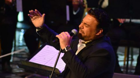 عاصي الحلاني يحيي حفله في دار الأوبرا مع مشاركة نجله!