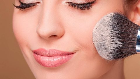 بالخطوات: مكياج عيون مميز وأنيق من وحي خبير التجميل فادي قطايا