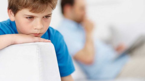 أفضل النصائح من الخبراء ليستمتع طفل التوحد بالعطلة!