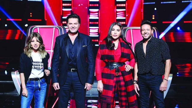 إطلالات راقية لأحلام وسميرة في برنامج The Voice