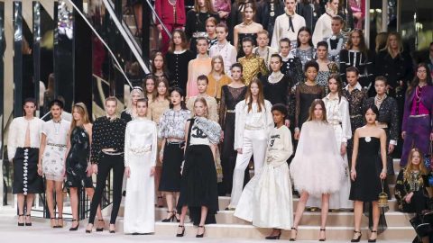 عرض أزياء شانيل 2020 : أجمل الملابس النسائية وأروع التصاميم