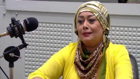 بالصورة: هالة فاخر تخلع الحجاب وهكذا أطلت