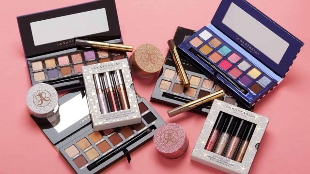 أفضل منتجات مكياج انستازيا التي عليك معرفتها