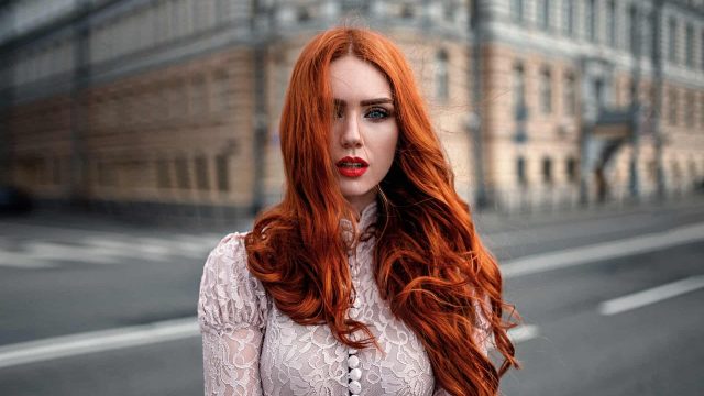 الشعر الأحمر عام 2020 اختيار أنيق بكل درجاته