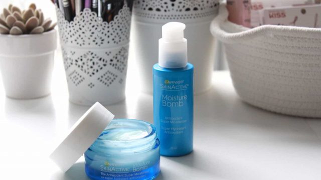 هكذا عليك تجهيز بشرتك قبل تطبيق المكياج