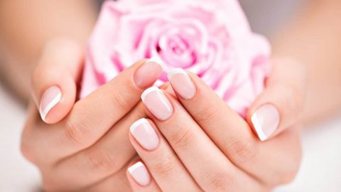 روتين للعناية بجمال اليدين قبل الخطوبة… جربيه