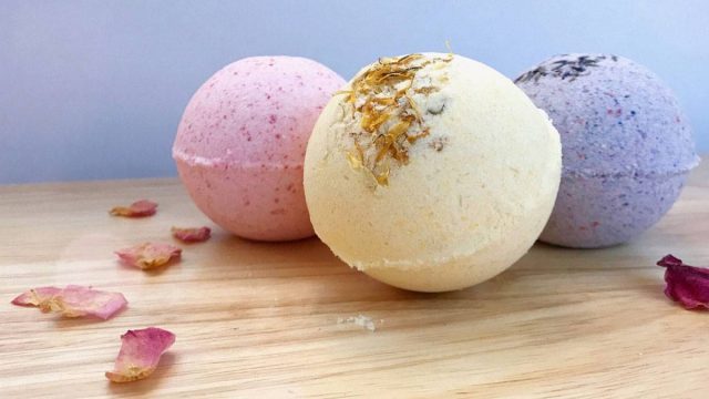 كيفية تجهيز فقاعات الاستحمام بالمنزل