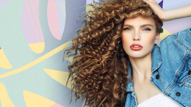 الطين وزيت جوز الهند للعناية بالشعر