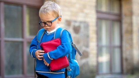 8 نصائح تساعد الطفل في التغلب على رهاب المدرسة