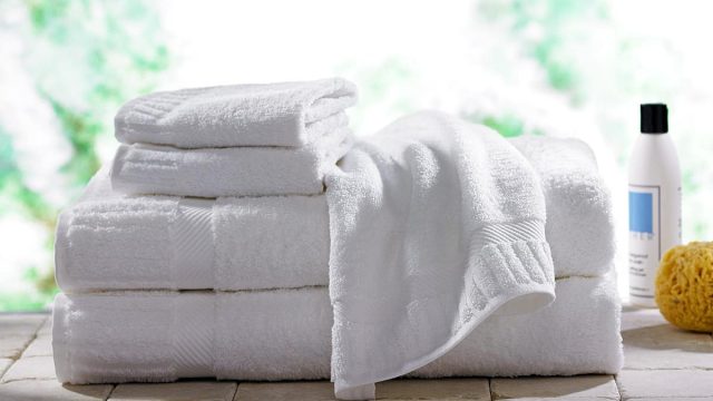 طرق القضاء على روائح مناشف الحمام الكريهة