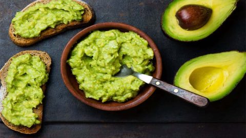 طريقة تحضير صلصة الأفوكادو الصحية