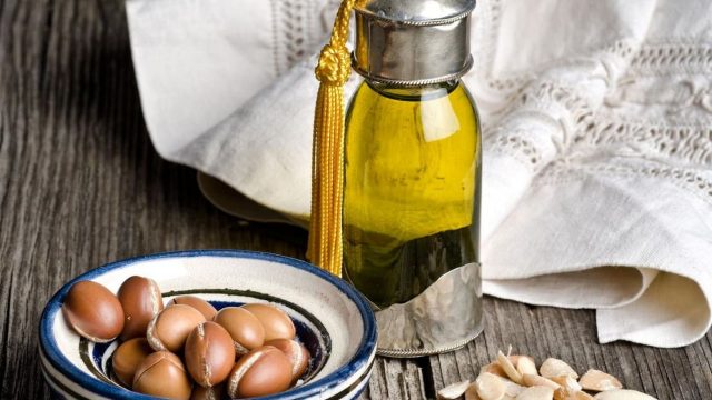 زيت الأركان للتخلص من الشعر الهايش