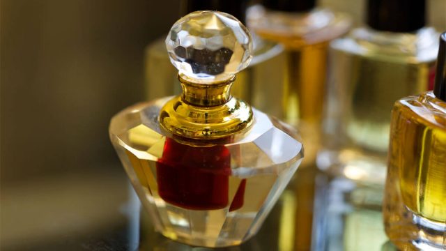 أفضل عطور المسك لتأسري قلب زوجك يوم الزفاف