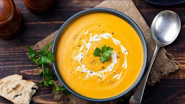 كيفية تجهيز شوربة القرع بالكريمة