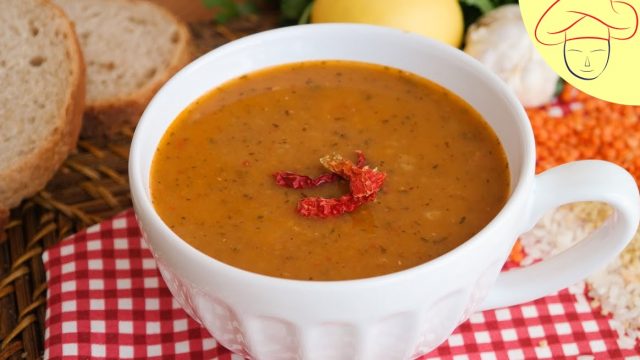 خطوات تجهيز شوربة الفلفل الأحمر الحلو