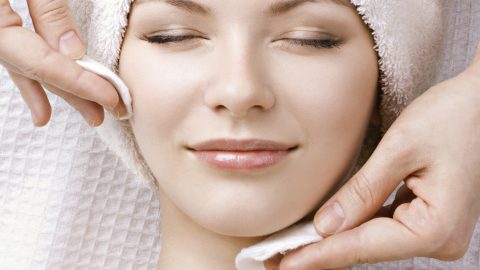 6 خطوات بسيطة لوضع مكياج مثالي