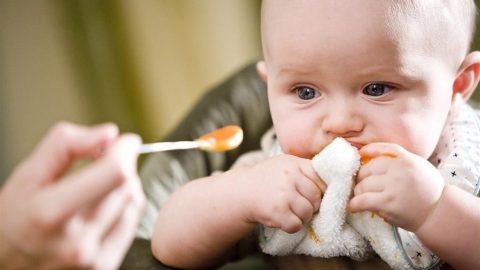 أطعمة تسبب الحساسية لدى الأطفال عليك معرفتها