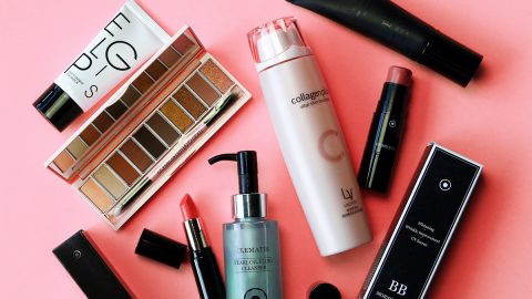 هل تشترين منتجات العناية بالبشرة أون لاين؟ إليك هذه النصائح