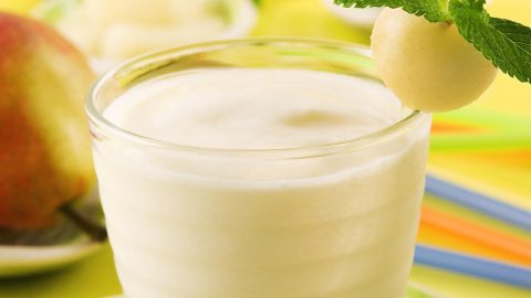 طريقة إعداد سموثي الإجاص