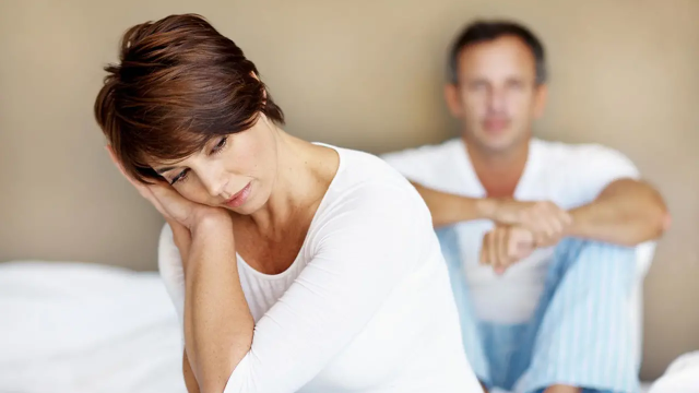 أعراض بداية سن اليأس ونصائح للتعامل معها!