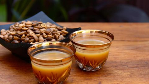 كيفية تجهيز القهوة السعودية بالزعفران