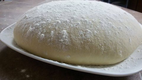 طريقة تحضير عجينة العشر دقائق بالزبادي