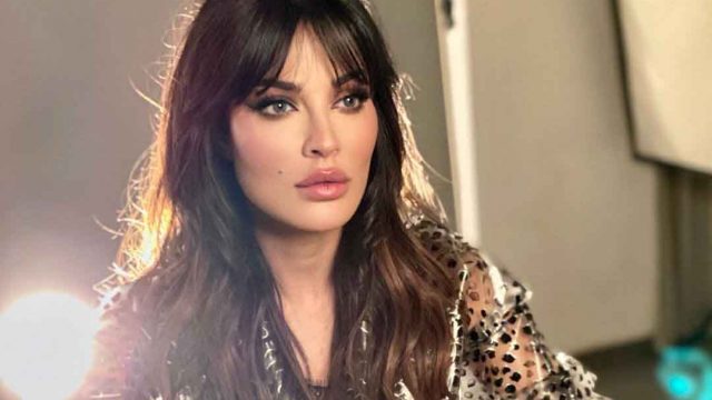 الظهور الأول لنادين نجيم بعد العملية الجراحية!