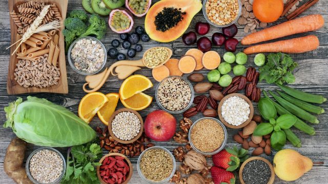 5 أطعمة تعزز مناعة الجسم وتحارب مرض السرطان