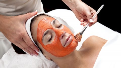 لا تفوتي أقنعة اليقطين للعناية بجمالك هذا الخريف