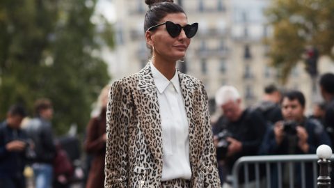 3 نصائح لارتداء الملابس بنقوش الحيوانات بأسلوب عصري جذاب!