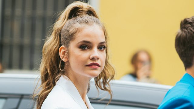 بالصور: تسريحات شعر طويل سهلة للأوقات الكاجوال