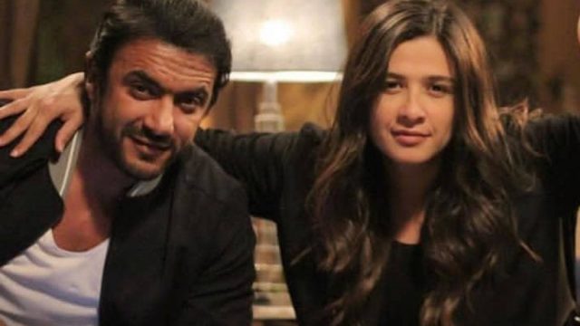 بالصورة: ياسمين عبد العزيز تحتفل بعيد ميلاد زوجها بطريقتها الخاصة!