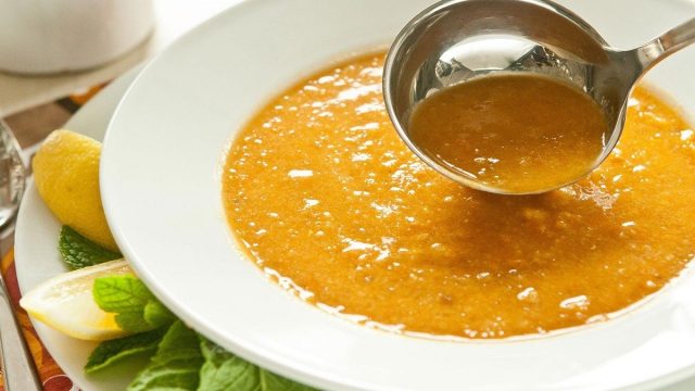 خطوات تجهيز شوربة العدس