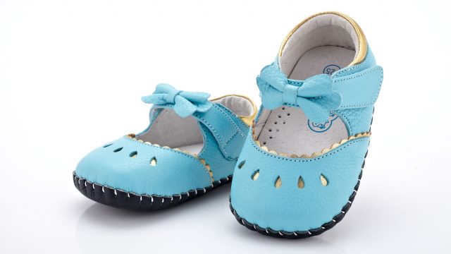 نصائح لاختيار الحذاء المناسب للطفل الرضيع