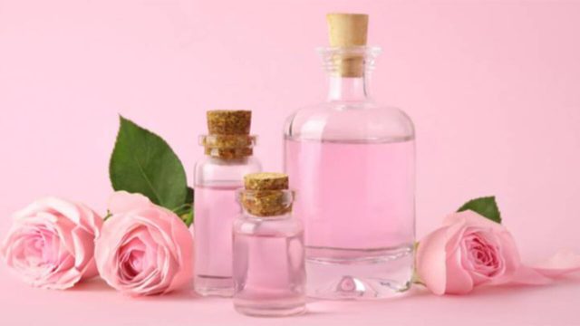 4 أسباب تجعل ماء الورد المستحضر الأول للعناية بالبشرة في شهر رمضان!