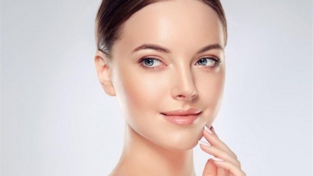 3 خطوات للحصول على بشرة متوهجة بسهولة