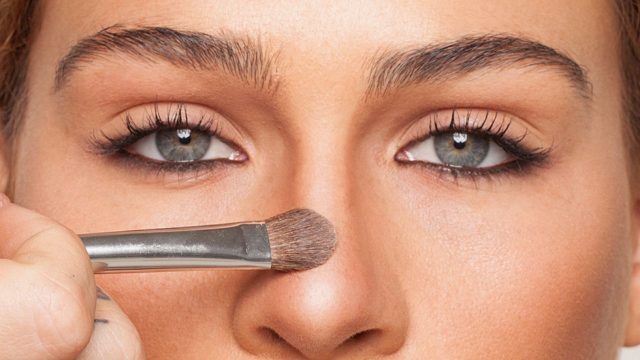 4 حيل مكياج لا يجب عليك تفويتها.. تعرفي إليها